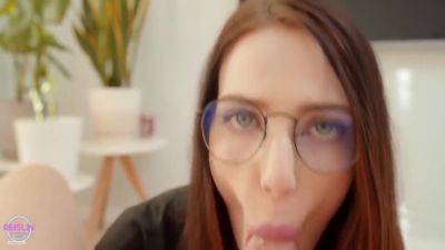 Presents In First Day As Escort He Casually Put His Cock - hotmovs.com