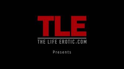 Double Dildo 2 - Ella Bonita & Mirka - hotmovs.com