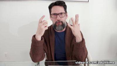 Tommy Pistol - Boob Bouncing Bamboozle - Lollypop Gcup & Tommy Pistol, Scene #04 - hotmovs.com