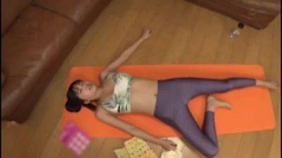 00942,A bitch is fully exposed during sex! - senzuri.tube