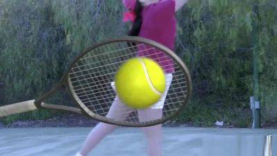 Raven Reign And Nadya Nabakova - Horny Xxx Movie Deep Throat Great Show - hotmovs.com