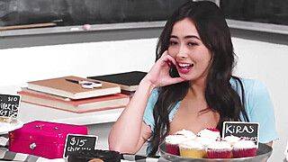 Eating her out during classroom cookie sale - ah-me.com