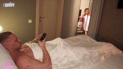 Nicole Murkovski And Martin Spell In Warm-up With Before Filming For The No Lube Channel. By - hotmovs.com