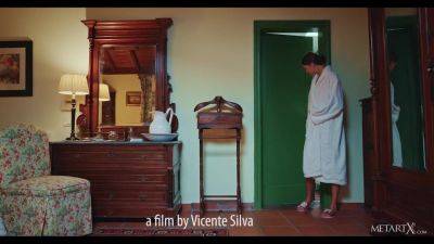 Figura - Sonya Blaze - hotmovs.com