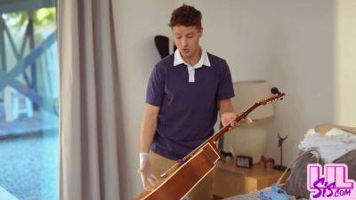 River Lynn - Stepbro takes on a real bull and River Lynn moans in pleasure - sexu.com