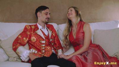 Unbridled enthusiasm at all times.Blonde with shaved poon tightly adores to deep-throat beef whistle - love the best - hotmovs.com