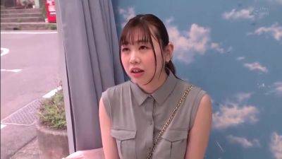 250303丈の長い服を着る奥さん可愛いe3 - txxx.com