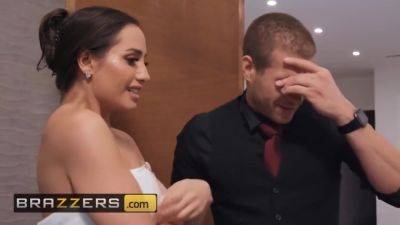 Desiree Night, Xander Corvus And Gianna Dior In Hot Babes Enjoy Anniversary With 3so - hotmovs.com