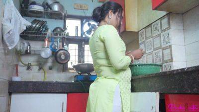 Hot Indian Stepsister Pinki Cute Fucked Hard in Kitchen During Photoshoot - Big Ass, Tight Pussy, and Creampie - xxxfiles.com - India