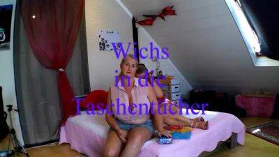 Cum In The Handkerchief - hclips.com