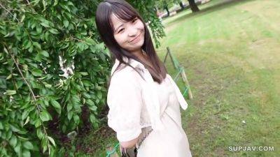 Special Price Full Face A Day-care Worker Contacted Me Because Shes My Type, And She Seemed To Have A Little Time On Her Hands, So I Held Her Hand A Little Bit And Touched Her Body A Little Bit, And I Think I Was Able To Get A Little Bit Of Nakadashi - videomanysex.com - Japan