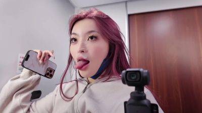 在火車上跟粉絲玩 臉上都是 - hclips.com