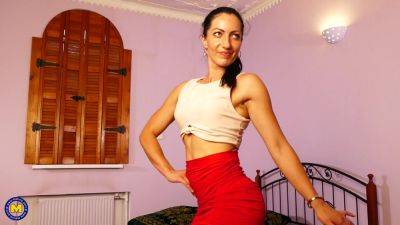 Great Body Mom Loves Big Toys In Ass And Pussy - MatureNl - hotmovs.com