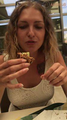 Blowjob In Toilet For Fan (En) - hclips.com