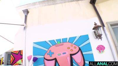 Nia Nacci - Nia Nacci, Paisley Porter And Mike Adriano In Naughty Anal Fun With Paisley And Nia - hotmovs.com