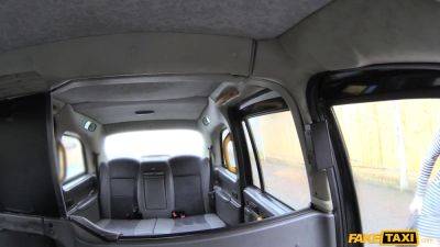 Faux cab Sienna Day hardcore Anal Sex taxi rail 🍑 - sexu.com - Britain