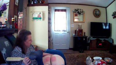 Joey Gets A Paddling! - hclips.com