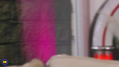 British Cougar Kjirsten Jensen Wants A Creampie From A Big Black Cock - MatureNl - hotmovs.com - Britain