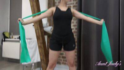 Wanilianna Workout and Intense Masturbation - hotmovs.com