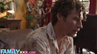 Michael Vegas - Blonde Teen Step Sister Is Caught Fucking Brother - sexu.com