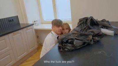 Hunt4k. high-roi snatch - sexu.com - Russia