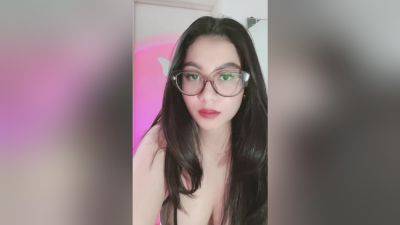 Woman Showing Off Her Sloppy Body In Front Of The Camera - desi-porntube.com