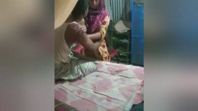 Desi Wife Cheating With Neighbour - desi-porntube.com - India