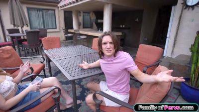 Stepsister sucks off her stepbrothers big cock and is fucked - hotmovs.com