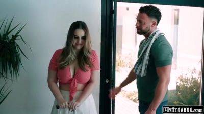 Big T And Codi Vore - My Boss His Hospitality Comes At A Price - hotmovs.com