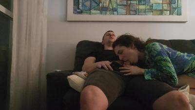 Novinha Safada In Do Tinder Flagrada Sentando Gostoso E Engolindo Porra Enquanto Assistia Um Filme - hclips.com