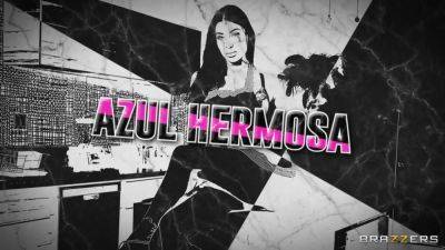 Role Reversal With Small Hands, Azul Hermosa - Brazzers - hotmovs.com