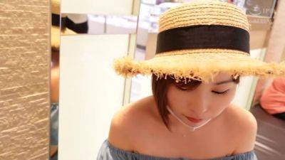 0008462_ハメ撮り フェラ 可愛いなどが含まれている - upornia.com - Japan