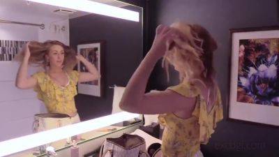 Beautiful Eyed Amateur Blonde Chick Has - hotmovs.com