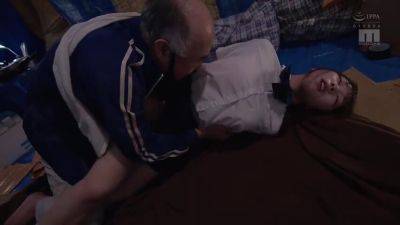 x5xE9066E8C7C94DD2353 - upornia.com