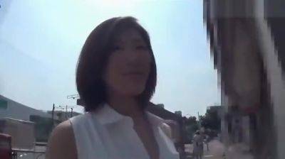 Best Japanese Girl In Amazing Handjobs, Fingering With Vivian Lum - hotmovs.com - Japan