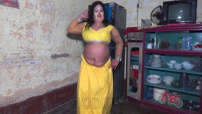 Deshi Hot Bhabi Sexy Room Dance 1 - desi-porntube.com - India