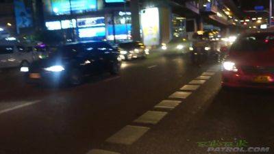 Big Pussy Lips Rub And Fuck On Tuktuk Patrol Official - hotmovs.com - Thailand