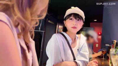 Japanese Babe Picking Up A Lesbian Amateur Girl Who Is Not Interested In Men At A Chome Lesbian Bar In Shinjuku Ward - hotmovs.com - Japan