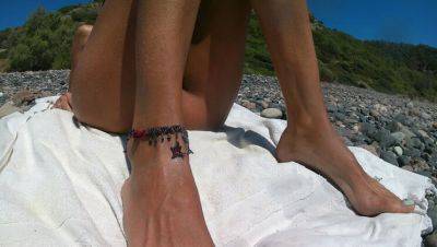 Hot Italian Exhibitionist Alice Naked on Beach & Fingering Underwater - xxxfiles.com - Italy