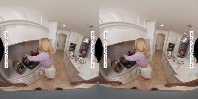 Sadie Summers needs her daughter's boyfriend's big cock one more time before her husband gets home - sexu.com