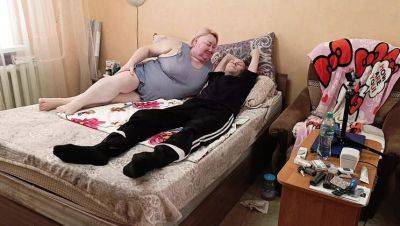 BBW cougar sucks dick deep and eats sperm in mouth - xxxfiles.com - Russia