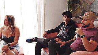 Antonella goes to visit and ends up fucking her friend's son - ah-me.com