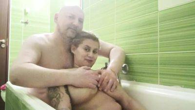 Big Boobs Blonde Teen Spicysharron Gives Handjob to Older Man in Bath - xxxfiles.com - Romania