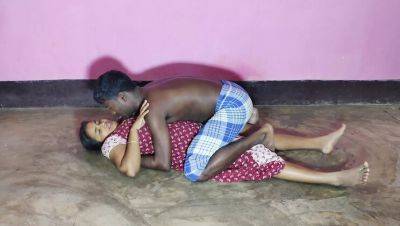 Hot Village Housewife Hardcore Fuck at Home - Hindi Audio HD - xxxfiles.com