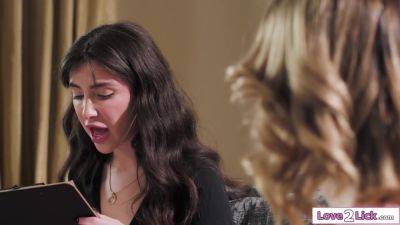 BnB owner Jane Wild serves client hairy pussy for breakfast - hotmovs.com