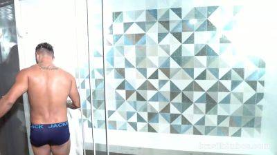 Caught wanking in the shower! Safyra Safi & Oscar Luz for BrasilBimbos - hotmovs.com - Brazil