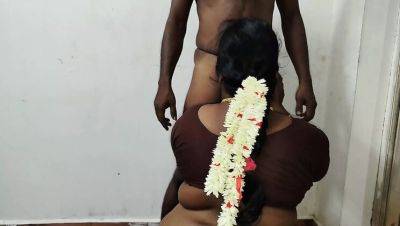 Indian Tamil Housewife Cheating with Husband's Friend - Hot Homemade Fuck - porntry.com - India