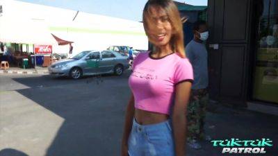 Wild Fuck With An Incredible Thai Spinner On Tuk Tuk Patrol - hotmovs.com