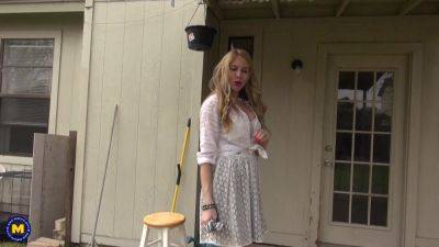 Naughty Milf Playing With A Vibrator - MatureNl - hotmovs.com