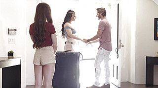 Jennifer White - Lucas Frost - Spencer Bradley - You fucking bastard that is your stepmom - ah-me.com